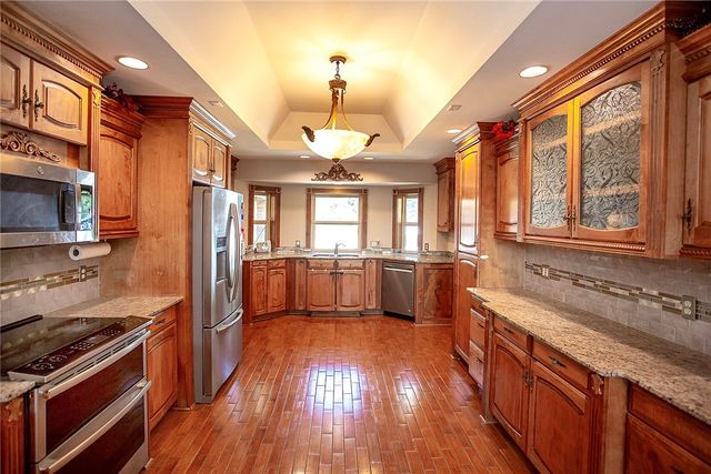 200 Stonecrest Lane, Russellville, AR 72802