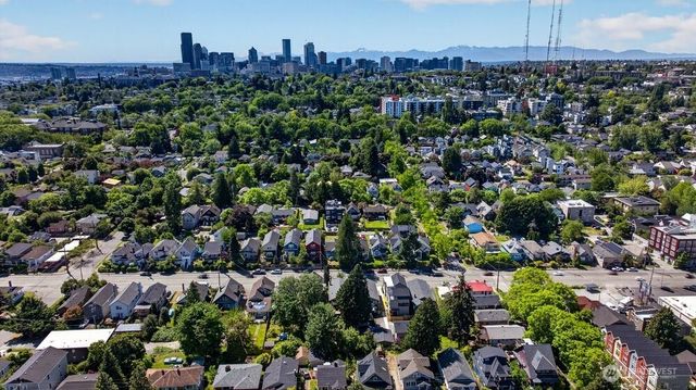932 Martin Luther King Jr Way, Seattle, WA 98122