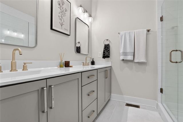 1072 Crest Circle SE, Atlanta, GA 30316