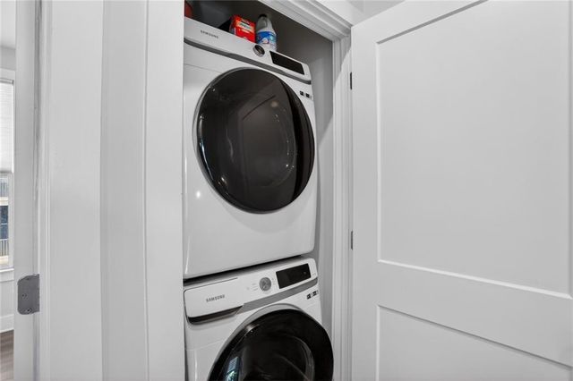 1072 Crest Circle SE, Atlanta, GA 30316