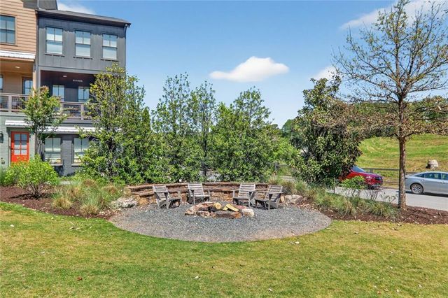 1072 Crest Circle SE, Atlanta, GA 30316