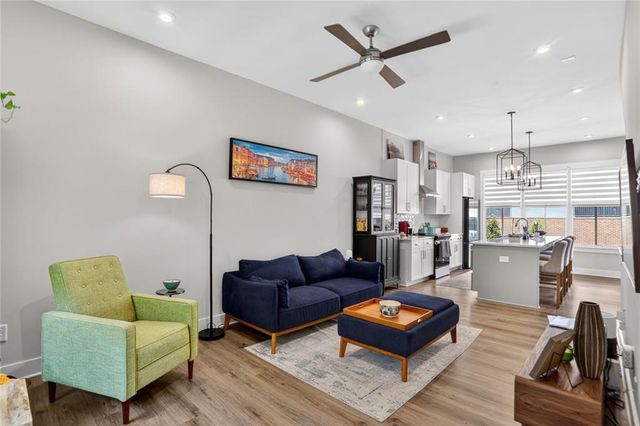 1072 Crest Circle SE, Atlanta, GA 30316