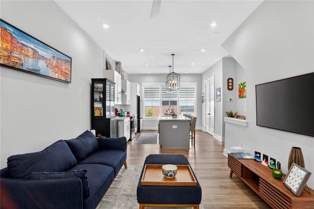 1072 Crest Circle SE, Atlanta, GA 30316