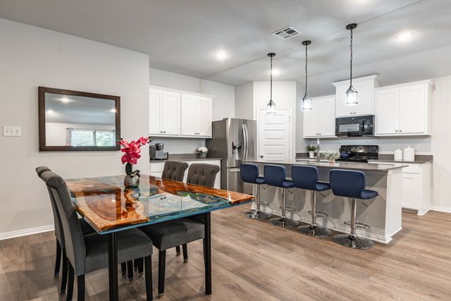 1909 Saint James Place Lane, Anna, TX 75409