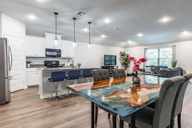 1909 Saint James Place Lane, Anna, TX 75409