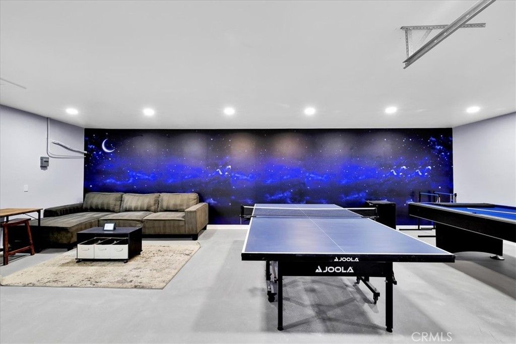 Image 23 of property listing at 670 Ducor Avenue, Landers, CA 92285