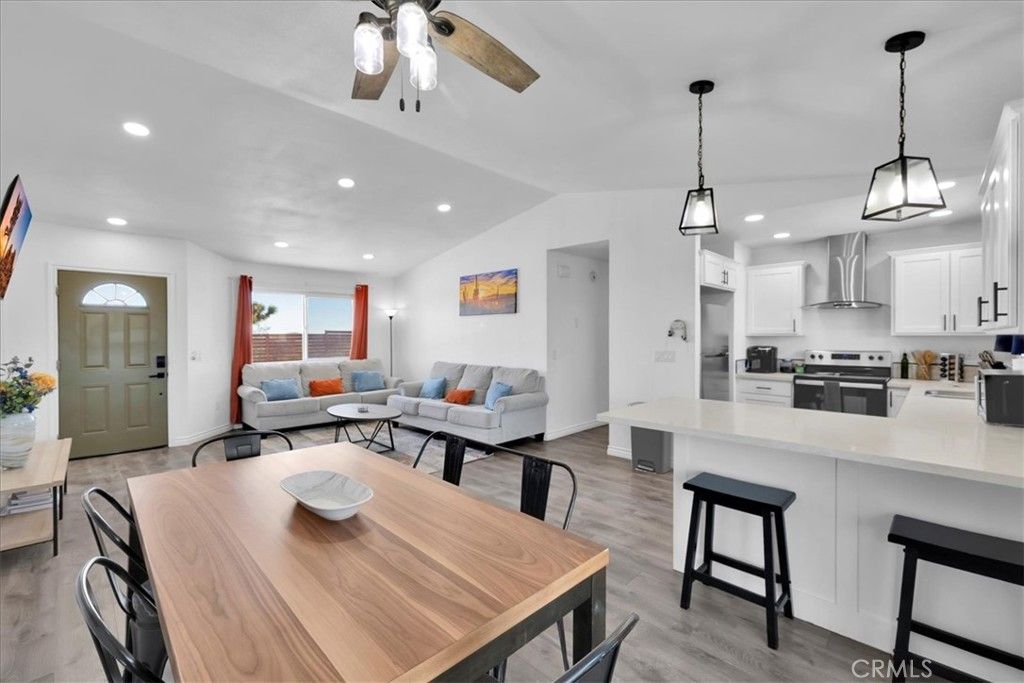 Image 6 of property listing at 670 Ducor Avenue, Landers, CA 92285