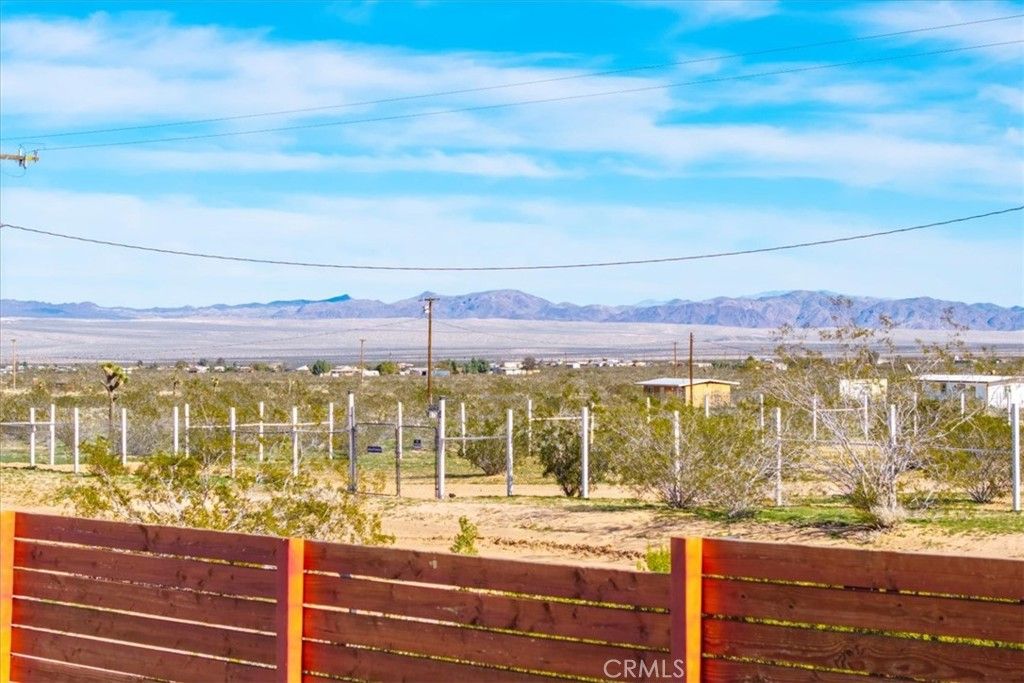 Image 68 of property listing at 670 Ducor Avenue, Landers, CA 92285