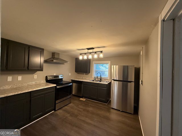 1057 Clay Avenue, Macon, GA 31211