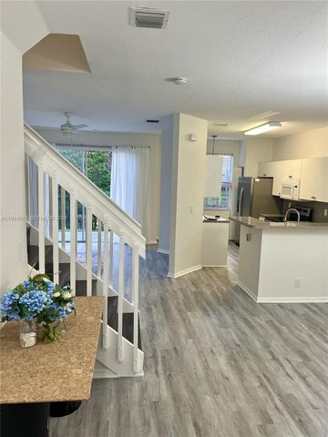 3951 NW 92nd Ave, Sunrise, FL 33351