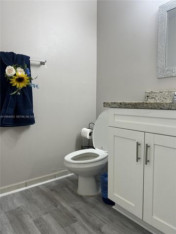 3951 NW 92nd Ave, Sunrise, FL 33351