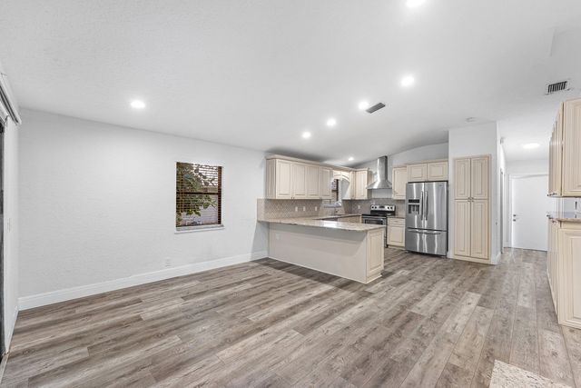 13853 SHEFFIELD Street, Wellington, FL 33414