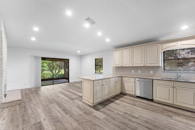 13853 SHEFFIELD Street, Wellington, FL 33414