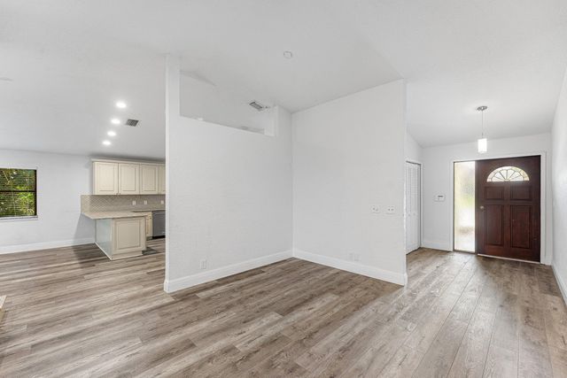13853 SHEFFIELD Street, Wellington, FL 33414