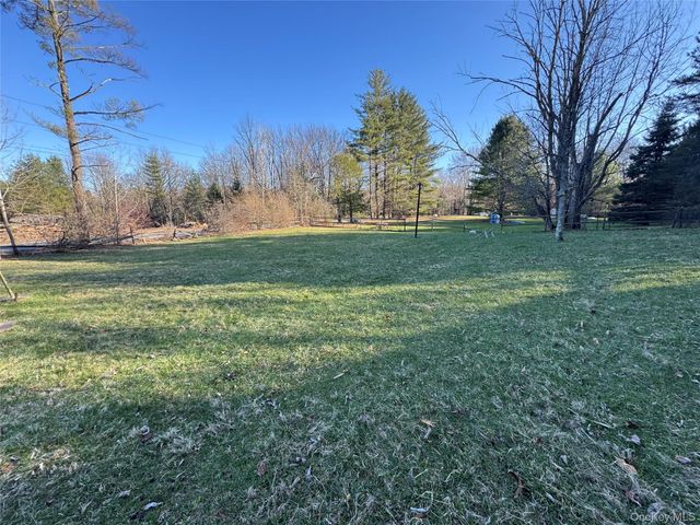 12 Old Turnpike Road, Woodridge, NY 12789
