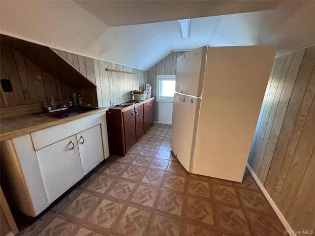 12 Old Turnpike Road, Woodridge, NY 12789