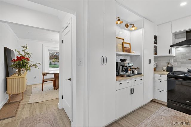 10 Old Colony Avenue, Tonawanda, NY 14150