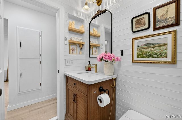 10 Old Colony Avenue, Tonawanda, NY 14150