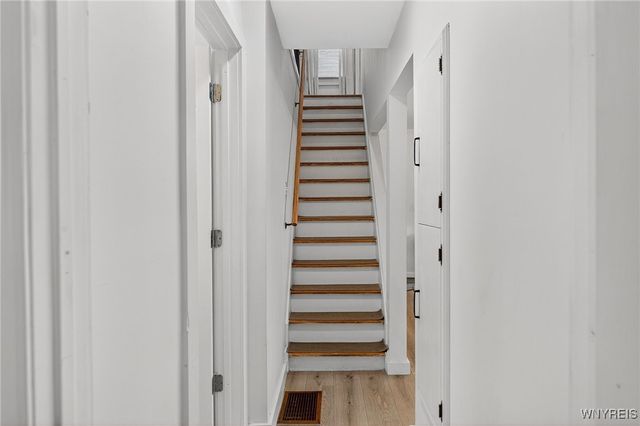 10 Old Colony Avenue, Tonawanda, NY 14150