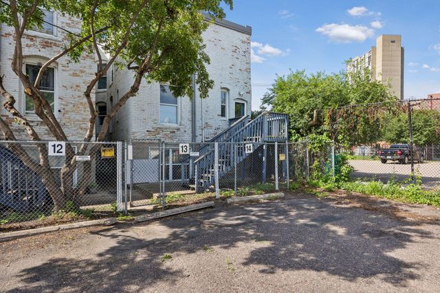 1816 S 5th Street B, Minneapolis, MN 55454