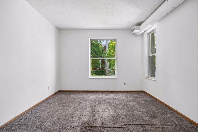 1816 S 5th Street B, Minneapolis, MN 55454