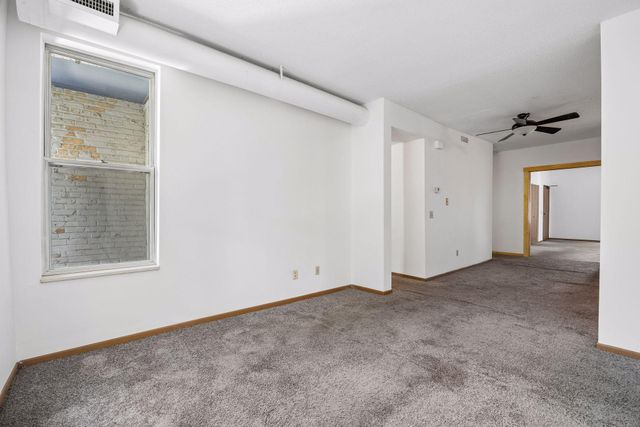 1816 S 5th Street B, Minneapolis, MN 55454