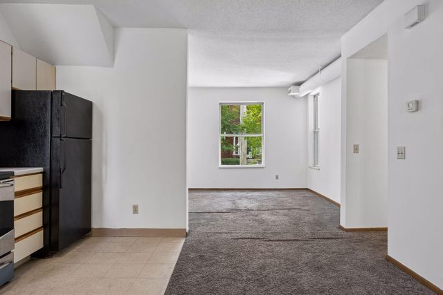 1816 S 5th Street B, Minneapolis, MN 55454