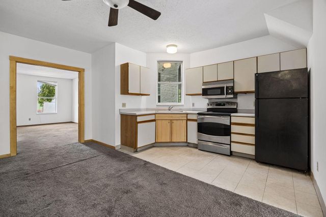 1816 S 5th Street B, Minneapolis, MN 55454