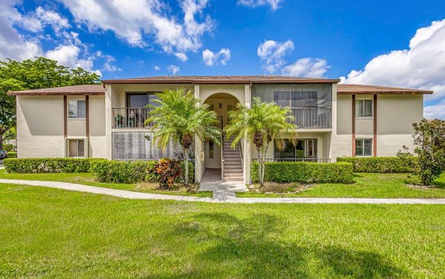 4821 Sable Pine Circle B1, West Palm Beach, FL 33417
