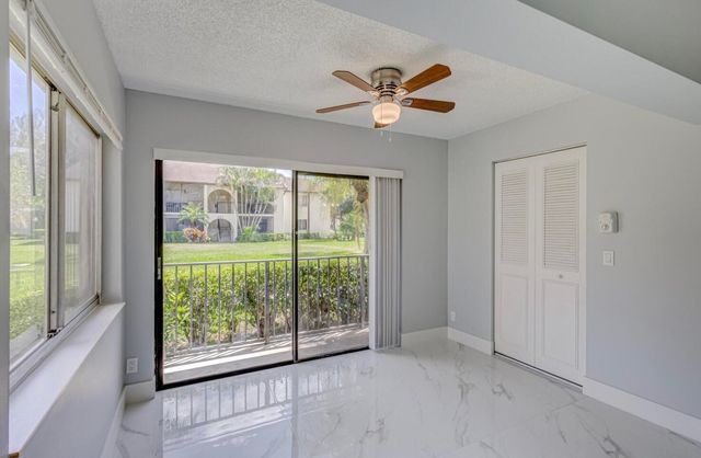 4821 Sable Pine Circle B1, West Palm Beach, FL 33417