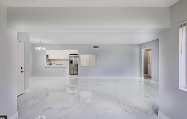 4821 Sable Pine Circle B1, West Palm Beach, FL 33417