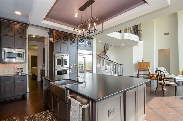 11 Laurel Wreath Trail, Sugar Land, TX 77498