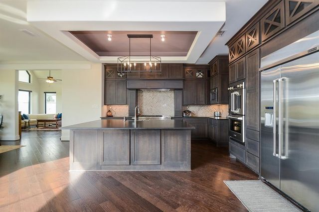 11 Laurel Wreath Trail, Sugar Land, TX 77498
