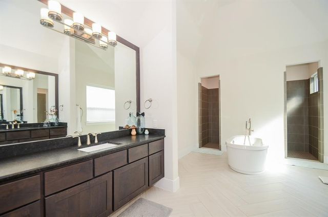 11 Laurel Wreath Trail, Sugar Land, TX 77498