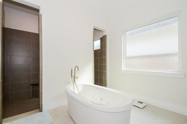 11 Laurel Wreath Trail, Sugar Land, TX 77498