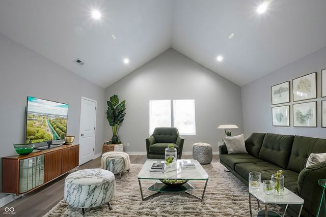 2038 E Maryland Street B, Indianapolis, IN 46201