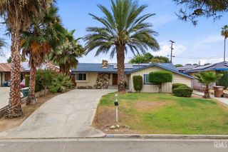 5200 Laguna Street, Bakersfield, CA 93306