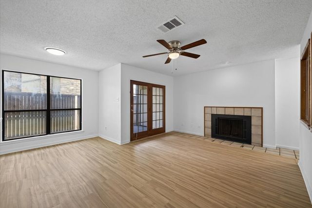 2103 Friendly Drive 3211, Arlington, TX 76011