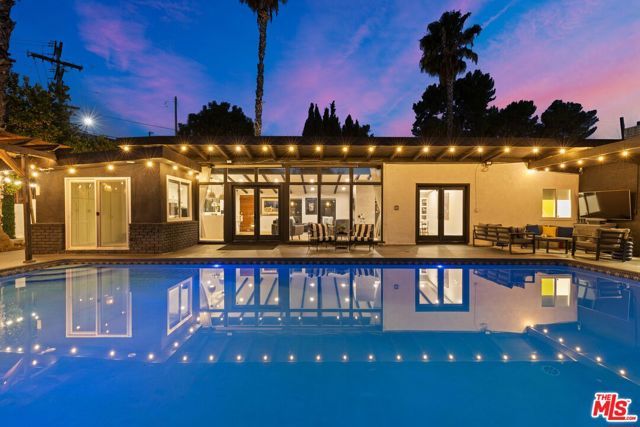 22505 Macfarlane Drive, Los Angeles, CA 91364