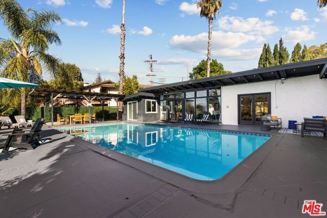 22505 Macfarlane Drive, Los Angeles, CA 91364