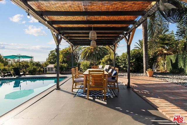 22505 Macfarlane Drive, Los Angeles, CA 91364