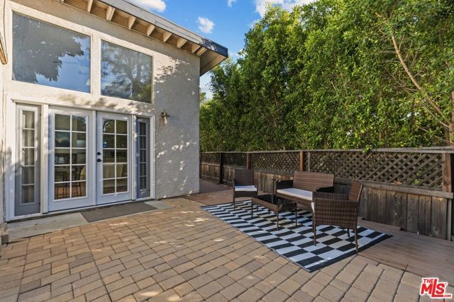 22505 Macfarlane Drive, Los Angeles, CA 91364