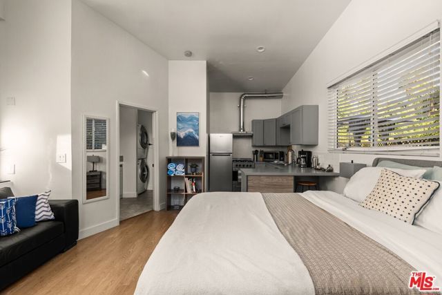 22505 Macfarlane Drive, Los Angeles, CA 91364