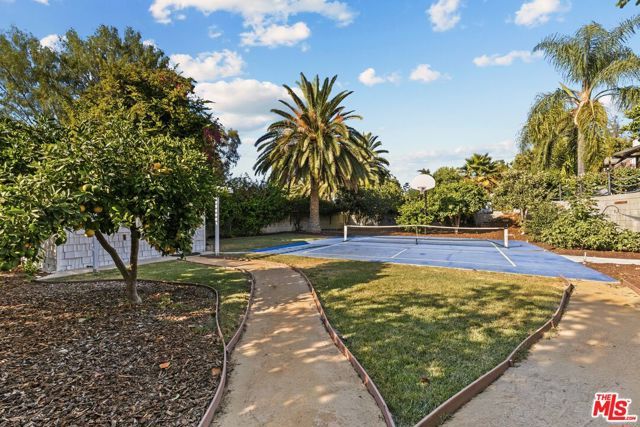 22505 Macfarlane Drive, Los Angeles, CA 91364