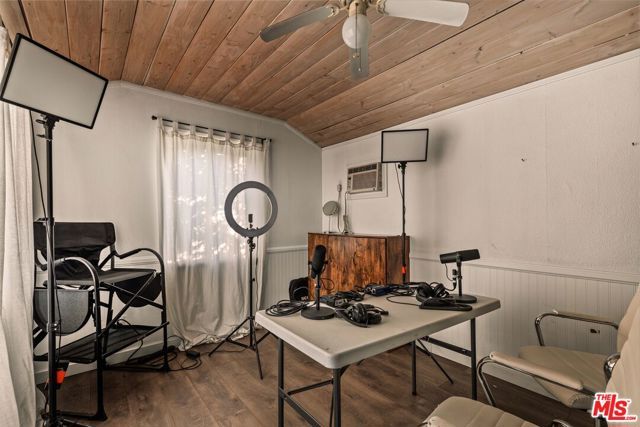 22505 Macfarlane Drive, Los Angeles, CA 91364