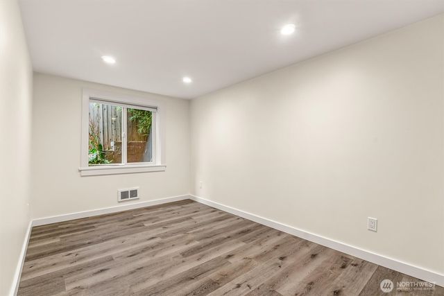 9251 N Ashworth Avenue N, Seattle, WA 98103
