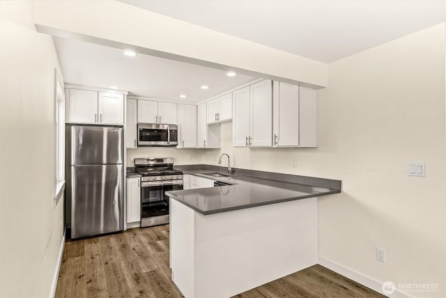 9251 N Ashworth Avenue N, Seattle, WA 98103