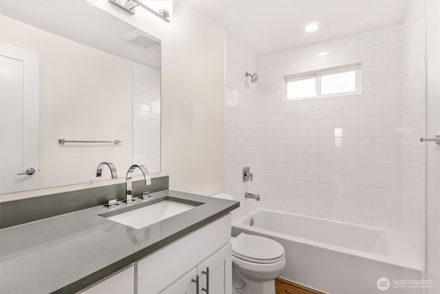 9251 N Ashworth Avenue N, Seattle, WA 98103