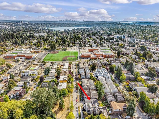 9251 N Ashworth Avenue N, Seattle, WA 98103