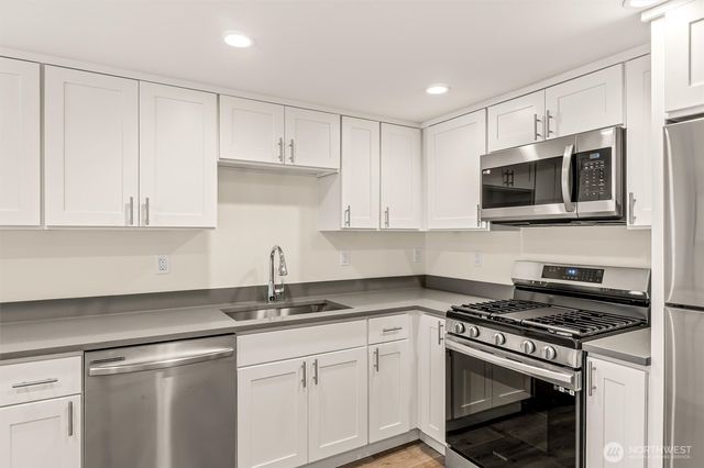 9251 N Ashworth Avenue N, Seattle, WA 98103